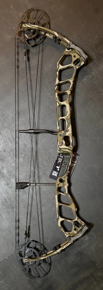 PSE Drive NXT ZF Cam RH Bottomlands Camo 70LB New - Image 2 of 3