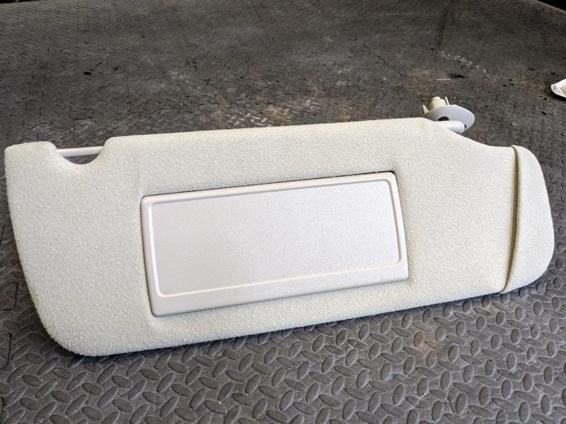 Passenger Sun Visor Illuminated Single Visor Fits 03-06 ESCALADE 1718441 Foto 3 de 4