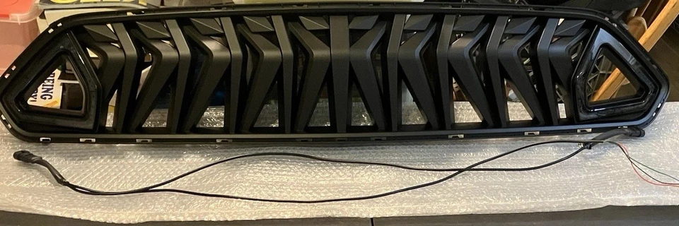 Mustang RTR 2018-2023 estilo parrilla superior LED DRL señal de giro GT EcoBoost negro Foto 2 de 4