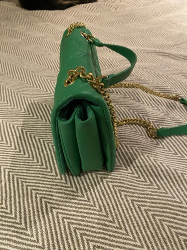 Green Quilted Handbag - Picture 2 of 4