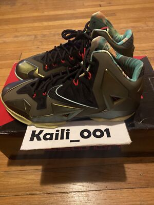 Nike Lebron XI Size 10.5 King's Pride 616175-700 11 Yellowing 2013