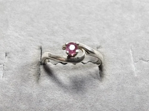 GRANDMA GRABE'S BEAUTIFUL VINTAGE STERLING SILVER PINK 1G RING SIZE 5