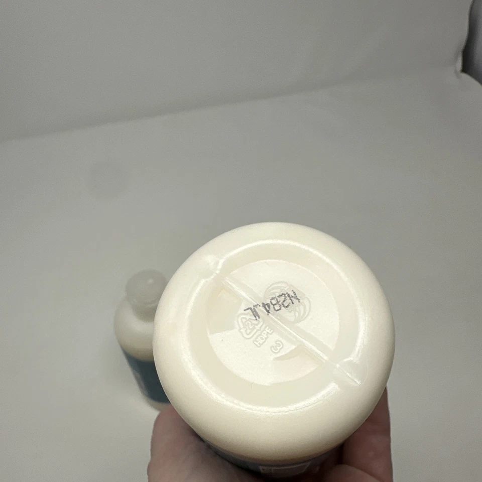 The Body Shop MILK BODY LOTION, 250ml,/8.4 fl. oz. X2 Rare Discontinued - Image 3 of 4