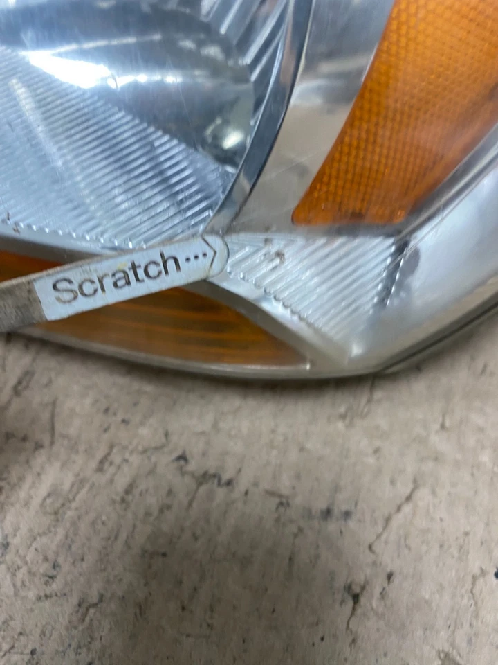 Левая галогенная фара левая для Kia Sportage 2005–2006 годов от оригинального производителя Q2010 DW - Изображение 4 из 4