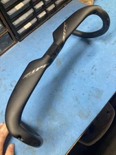 Zipp SL Speed aero carbon road handlebar 42 cm c-c internal routing matte black