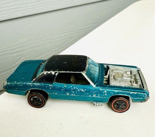 Hot Wheels Redline 1967 Custom T-Bird Aqua con interni argento Hong Kong