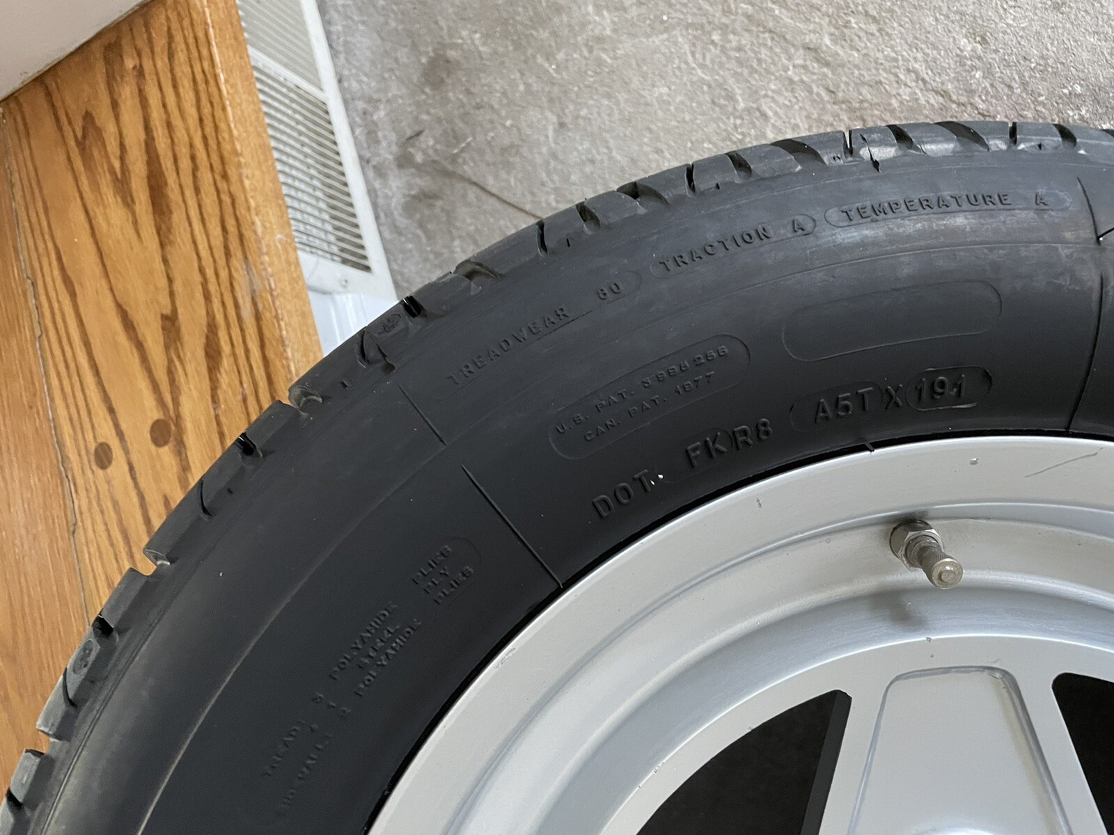 Ferrari 308 GTSi Wheel and Tire Combo 117000 TRX Metric Tire