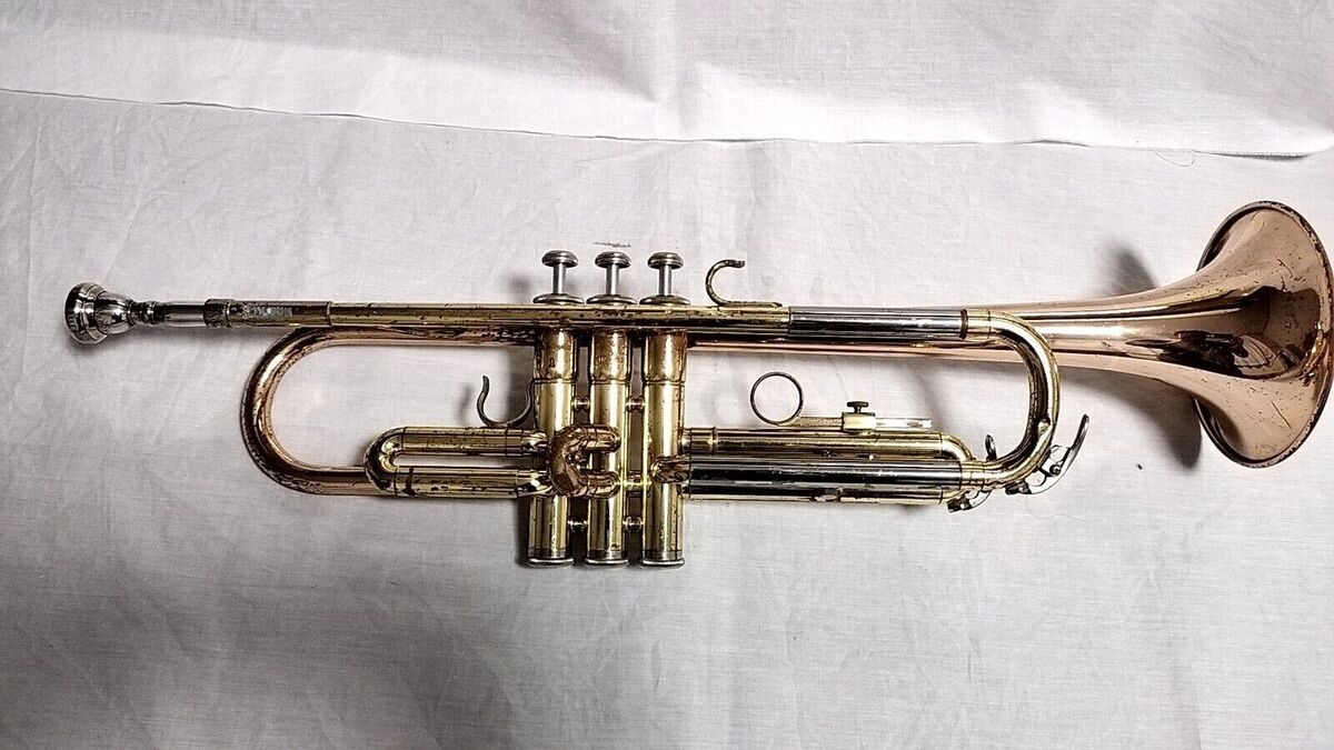 Yamaha YTR-333 Rose bell Trumpet with case, Japan, Very Good Yamaha YTR-333 Rose bell Trumpet with case, Japan, Very Good