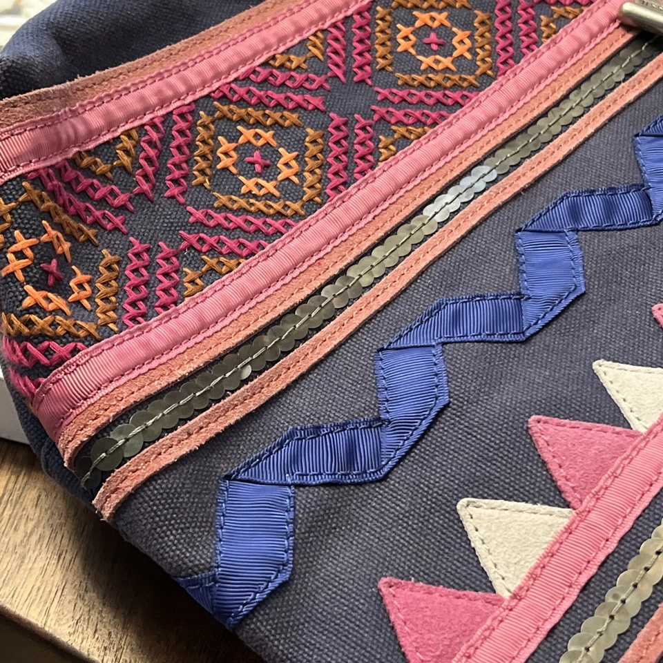 Bolso de Mano Fossil Patchwork Lentejuelas con Dije de Cuero Bolso Vintage Cartera Raro Foto 2 de 4