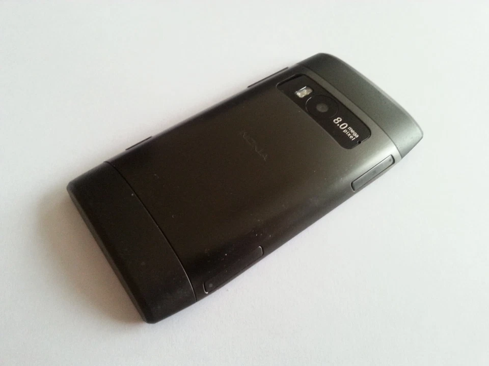 NOKIA X7-00 GRAU TOP+VIELE EXTRAS+RECHNUNG+DHL VERSAND - Bild 3 von 3