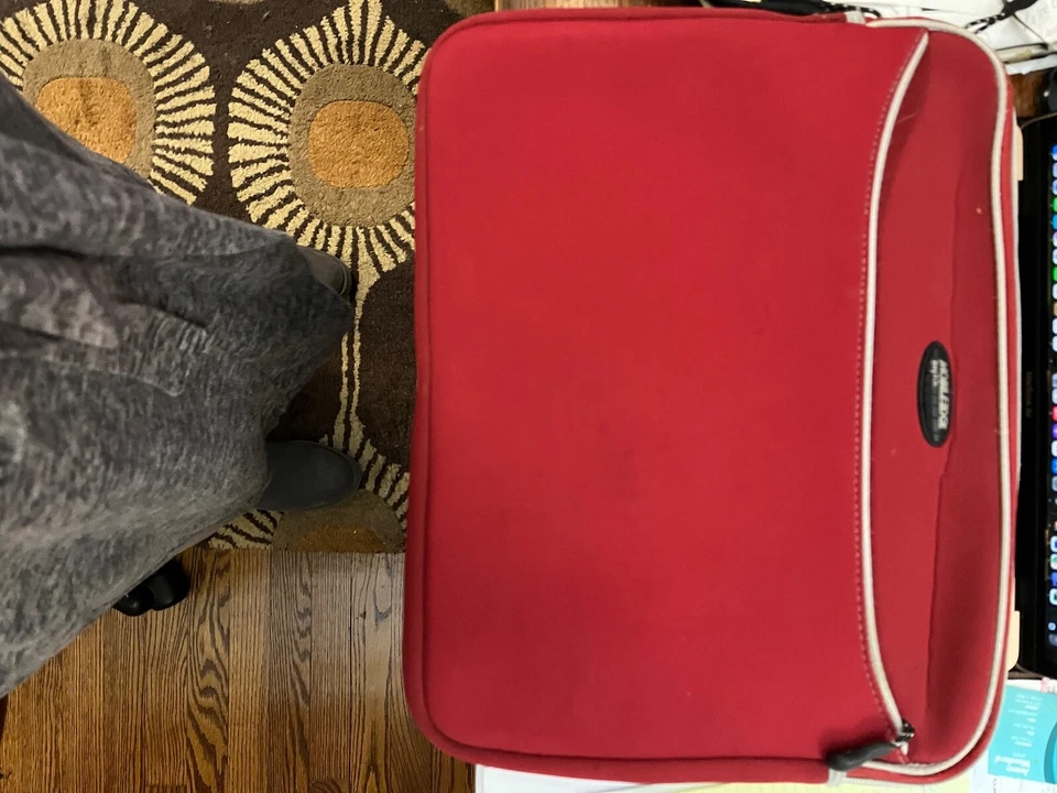 Funda para portátil de 15" de ancho Foto 2 de 4