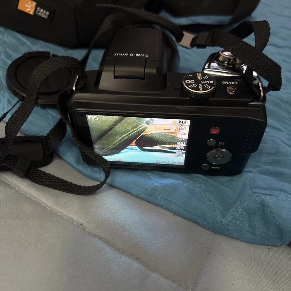 Olympus Stylus Series SP-820UZ 14.0MP Digital Bridge HD Camera 40x Wide Zoom - Image 3 of 4