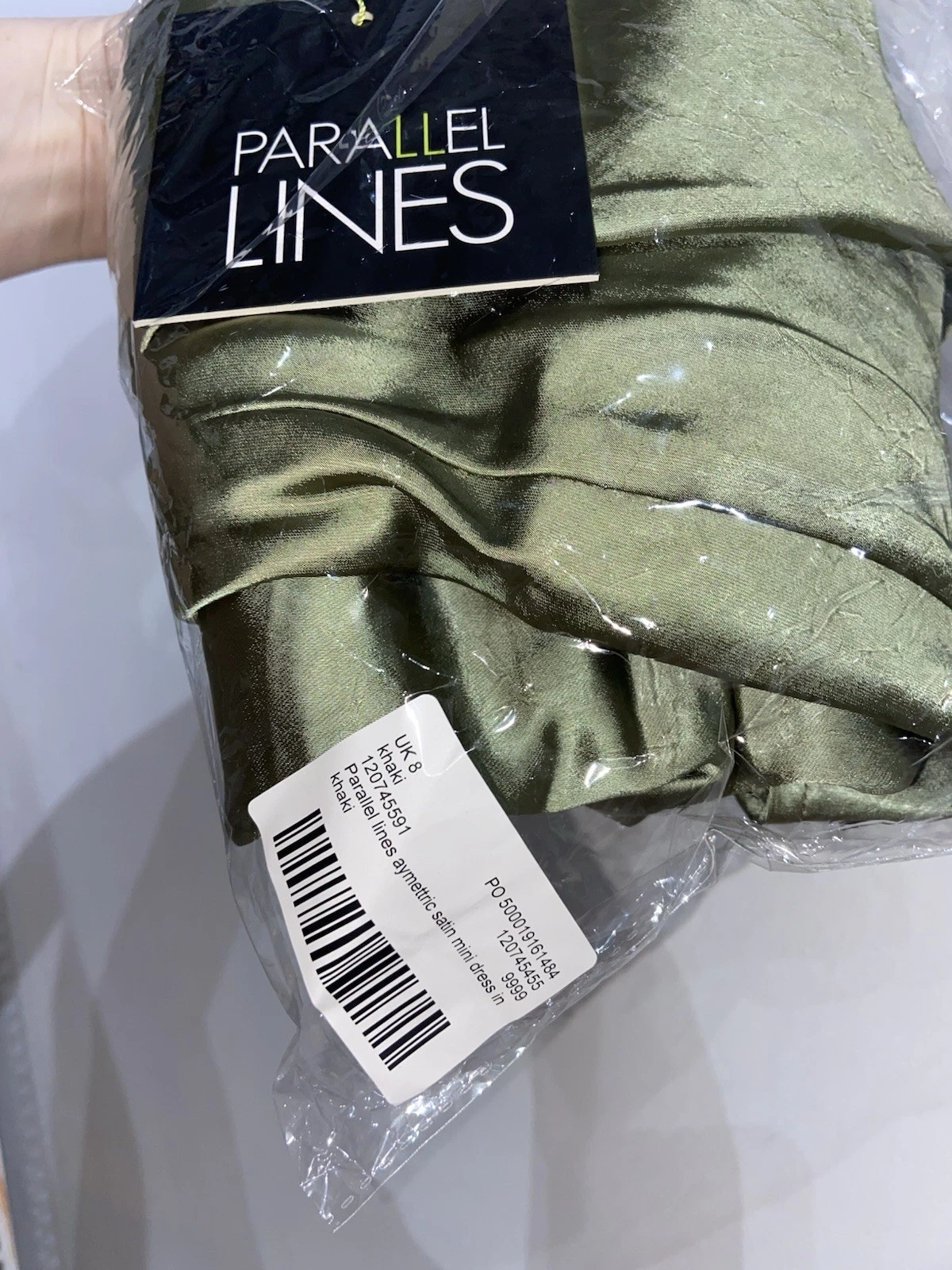 VETEMENTS Abbigliamento Linee Parallele Abito Verde Cachi Taglia 8