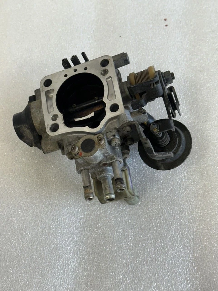 Toyota Celica 1992 carrocería del acelerador 5S-Fe manual M/T 22210-74640 Foto 3 de 4