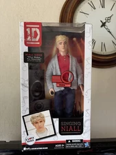 1D Singing Niall "What Makes You Beautiful" One Direction  Doll HASBRO 2011, NIB