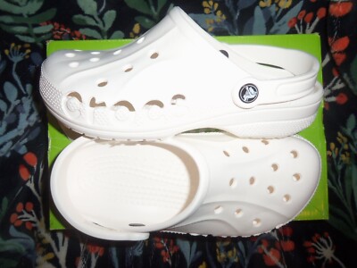 Crocs Baya Clogs White Sandals Men's 7 / Women's 9 Slip on Mules Shoes New NWT