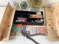 Fishing Bait Box  Metal Worm Cricket  and Tackle Vintage Unmarked