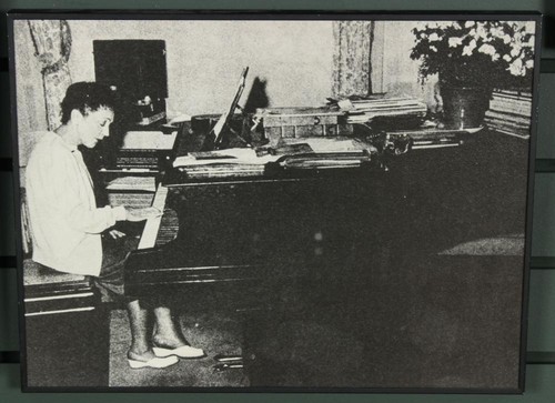 Edith PIAF: Collection of Framed Reproduction Photographs (CHANSON) - Picture 5 of 7