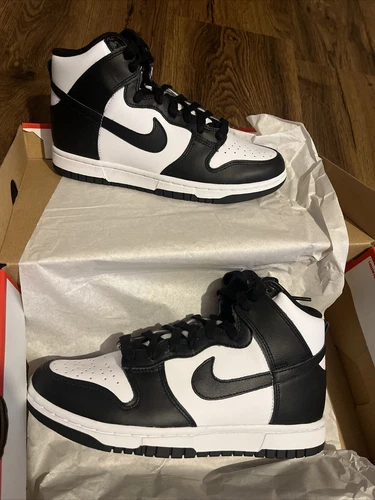EU Größe 38,5 - Nike Dunk High Black White W