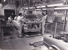Original Audi Werkfoto Audi 90 Produktion Kar...