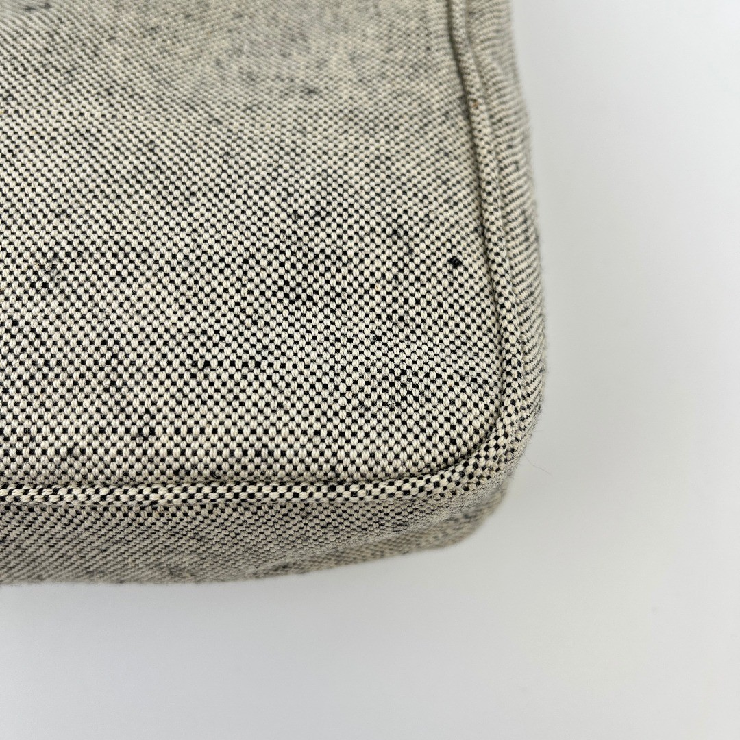 Used PRADA Handbag Gray Canvas Vintage Ladies Used Good Condition HIBUOCHI VINTA thumbnail 9