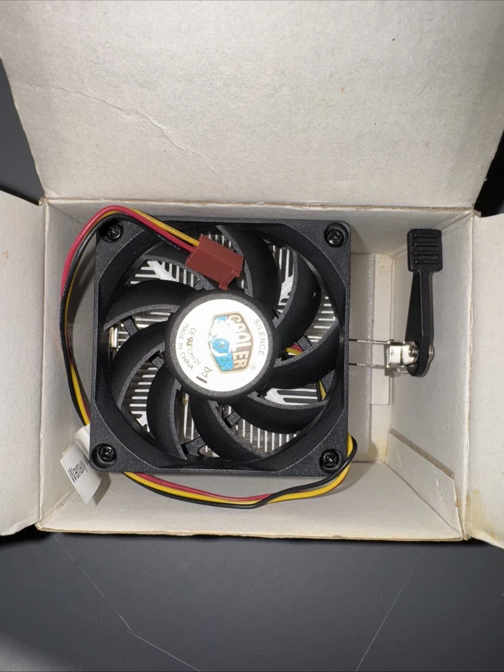 Cooler Master CPU Fan Heatsink DK9-7E52A-0L-GP - Image 3 of 3