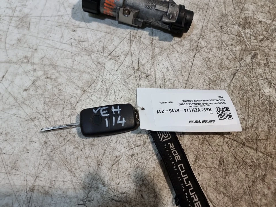 Volkswagen Polo 6R Ignition Barrel Lock Switch & Key Manual 2012 OEM 6R0905851B - Image 2 of 4