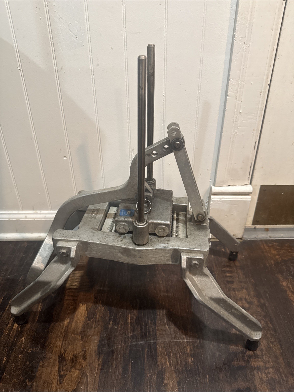 Nemco - N55750 - Easy Onion Slicer II 1/4 in Cut Onion Cutter