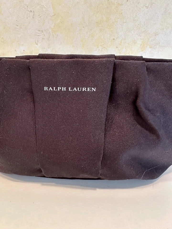 Bolso de Maquillaje Ralph Lauren Mujer Pequeño 10x5 Negro Exterior Rosa Interior Cremallera Superior20 Foto 2 de 4