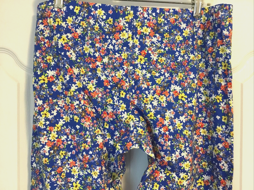 NO BOUNDARIES MID RISE BLUE DITSY FLORAL STRETCHY ANKLE LEGGING Sz. Jr. M - Picture 4 of 7
