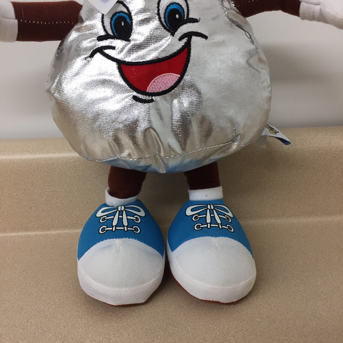 Hershey Park Kiss Candies Silver Chocolate World 12