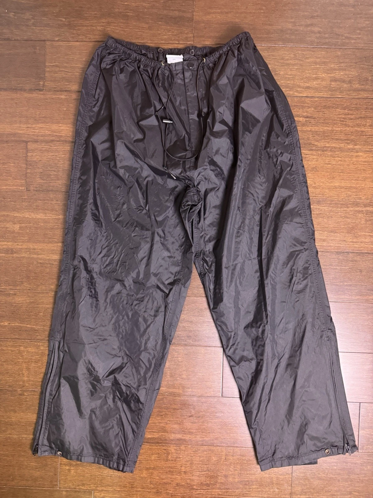 Bass Pro Shops Men’s 2XL Black Lightweight Lined Elastic Waist Waterproof Pants