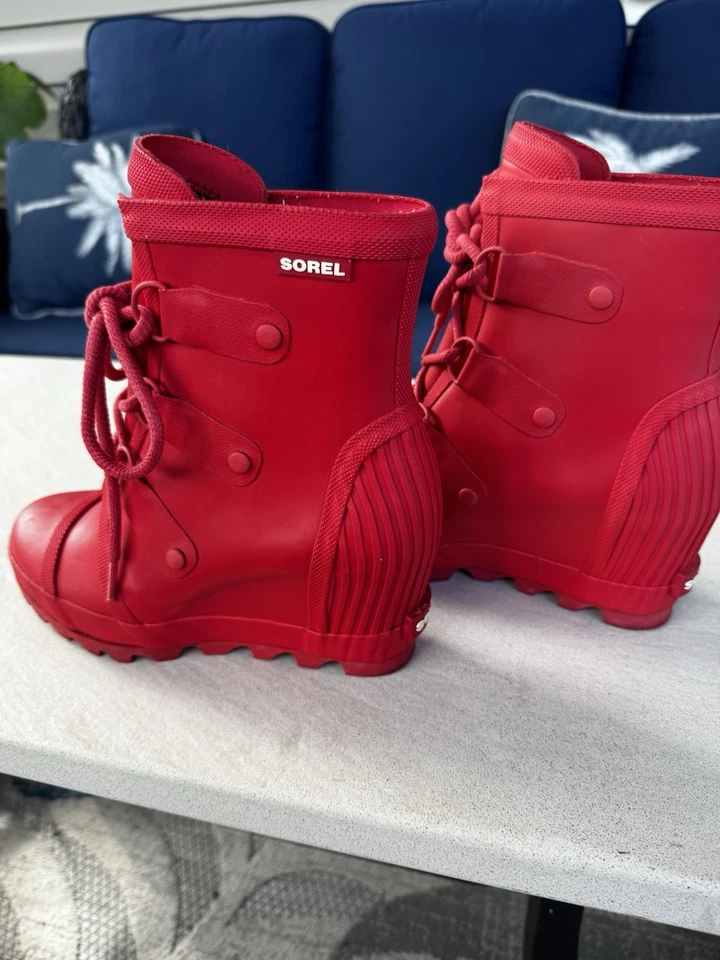 Botines Sorel Joan Rain Wedge II Rojo Dalia Impermeable Talla 7 Foto 3 de 4