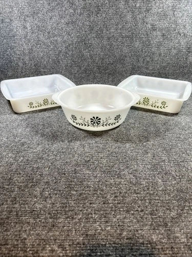 Vintage Glasbake Green Daisy Casserole Baking Dish J514 2 QT - 2 Square J2426 8"