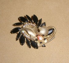 Beautiful 1962 Juliana D E Black Rhinestone w/ Metal Leaf Accents - Book Piece