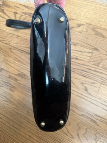 Vintage Koret Patent Leather bag W/silver/ gold hardware Unique Clasp!! - Picture 4 of 13