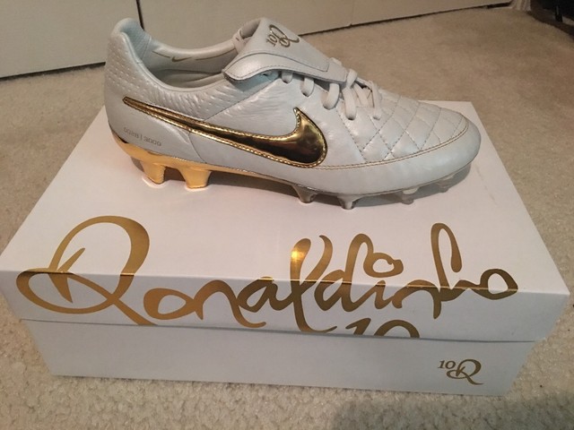 ronaldinho cleats white and gold