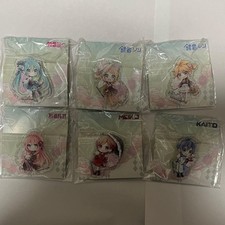 Hatsune Miku Kagamine Rin Len Megurine Luka MEIKO KAITO Acrylic Badge Set