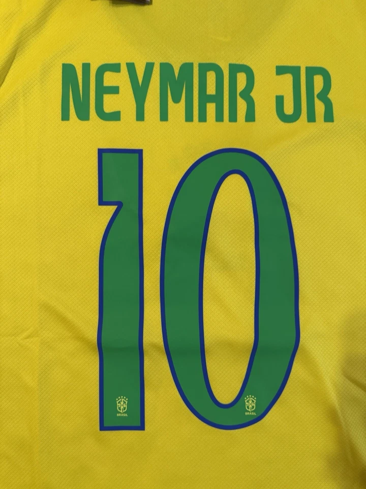 Nueva camiseta de fútbol de la Copa Mundial de Neymar de Brasil Foto 3 de 4