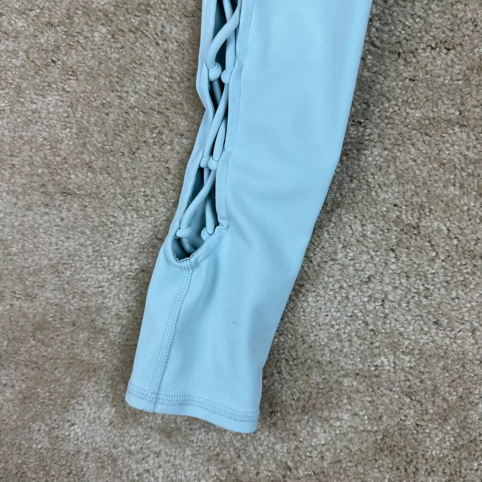 alo-yoga interlace pull on stretch yoga pants leggings