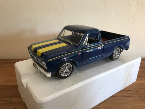 1/18 ACME Chevrolet C10 Shop Truck, 1967, Pickup, GMP