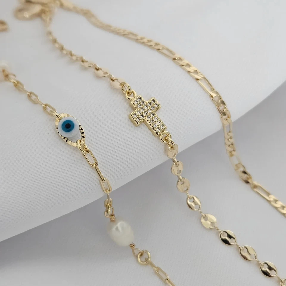 Juego de 3 Brazaletes Cruz Mínima Perla Mal de Ojo Relleno Oro 18k Foto 3 de 4