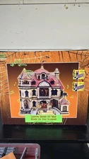 Lemax Spooky Town Lighted House of Wax Madam Ashburys Halloween Village W/BOX