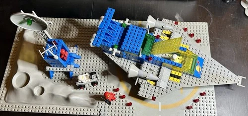 1979 ORIGINAL LEGO Galaxy Explorer (497)  Set w/ Minifigures