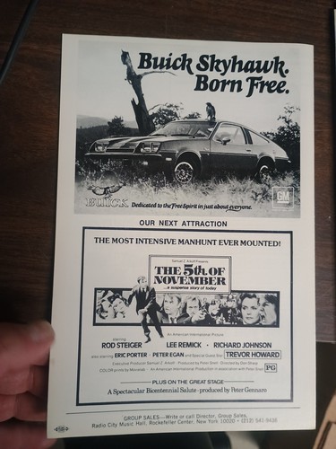 Radio City Music Hall Souvenir Program June 26th 1975 With A Buick Skyhawk Ad On - Picture 2 of 6