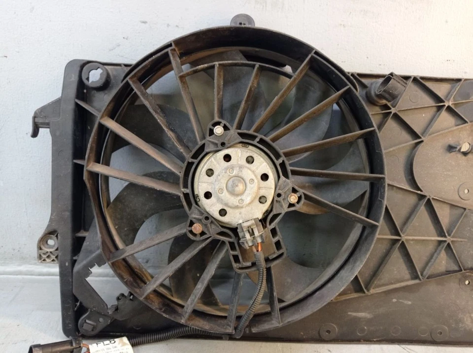 Elektromotor, Kühlerlüfter für OPEL MERIVA 1.6 13181073 - Image 3 of 4