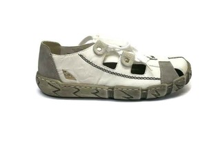 navy spectator pumps