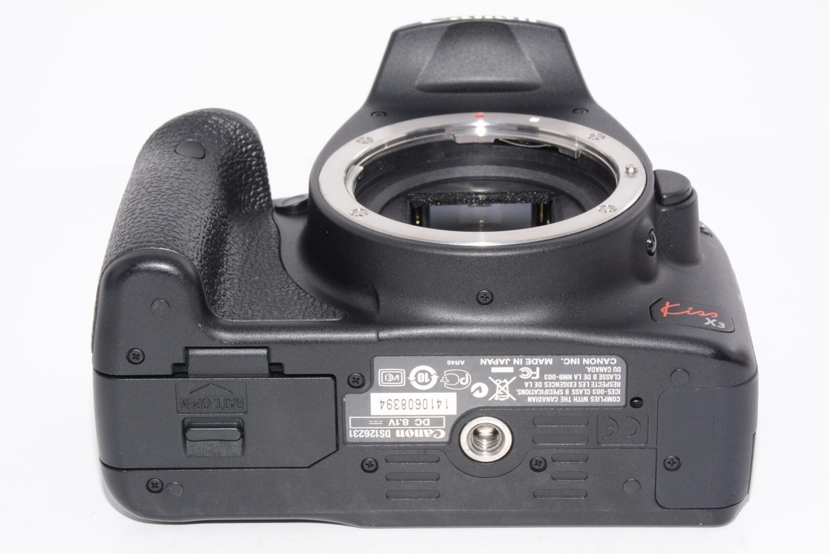 Canon EOS Kiss X3/EF-S 18-55mm IS (良品） Canon EOS Kiss X3 / Zoom EF-S 18-55mm f/3.5-5.6 IS ii Near