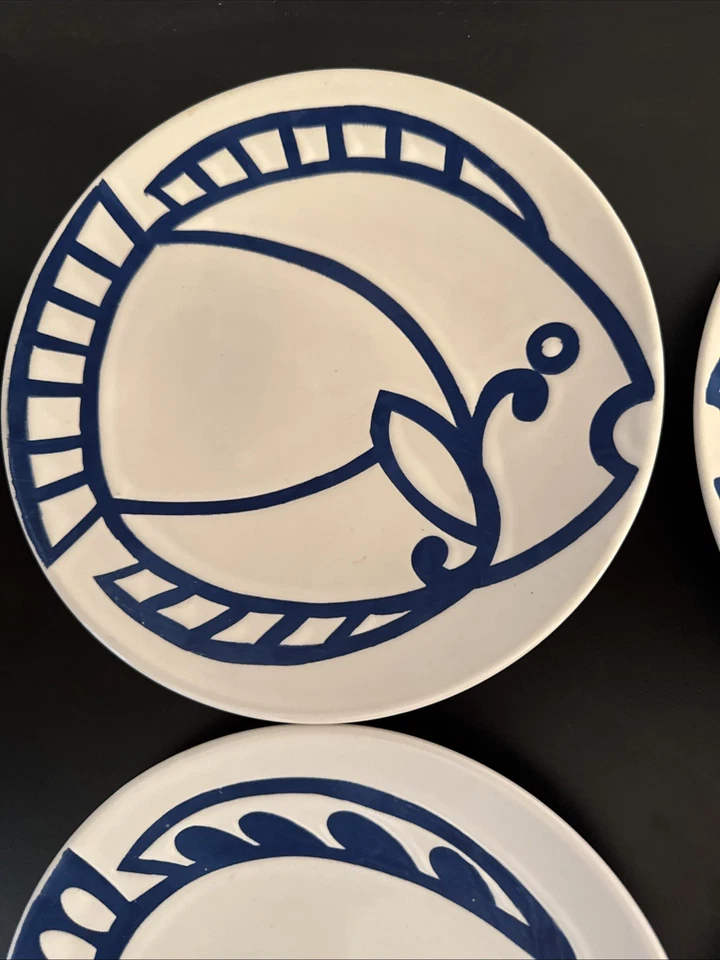 MUY RARO Juego de 4 Platos de Cena Cajón y Barril Pescado Azul y Blanco 8" Foto 2 de 4