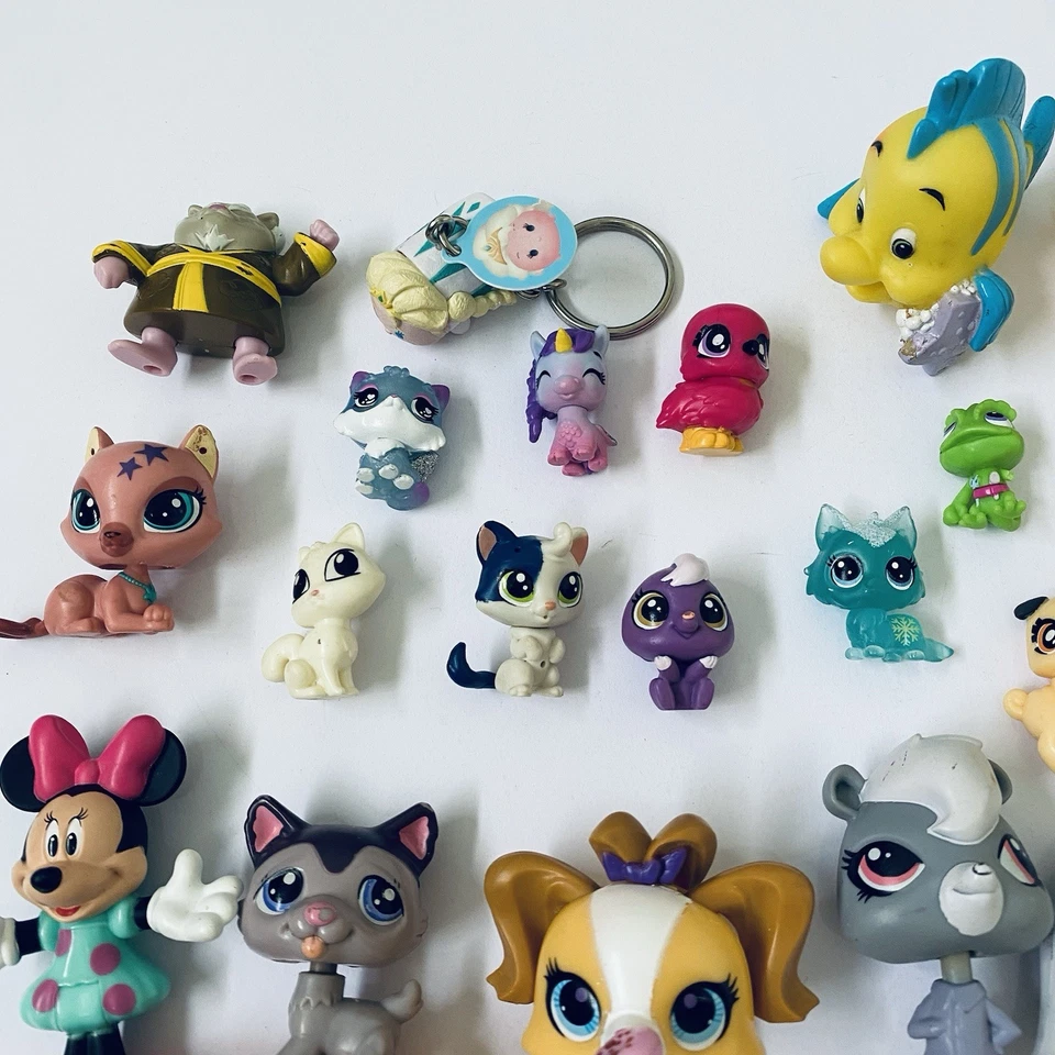 Lote a granel de figuras de Littlest Pet Shop juguetes Hasbro y otros juguetes mixtos varios Foto 2 de 4